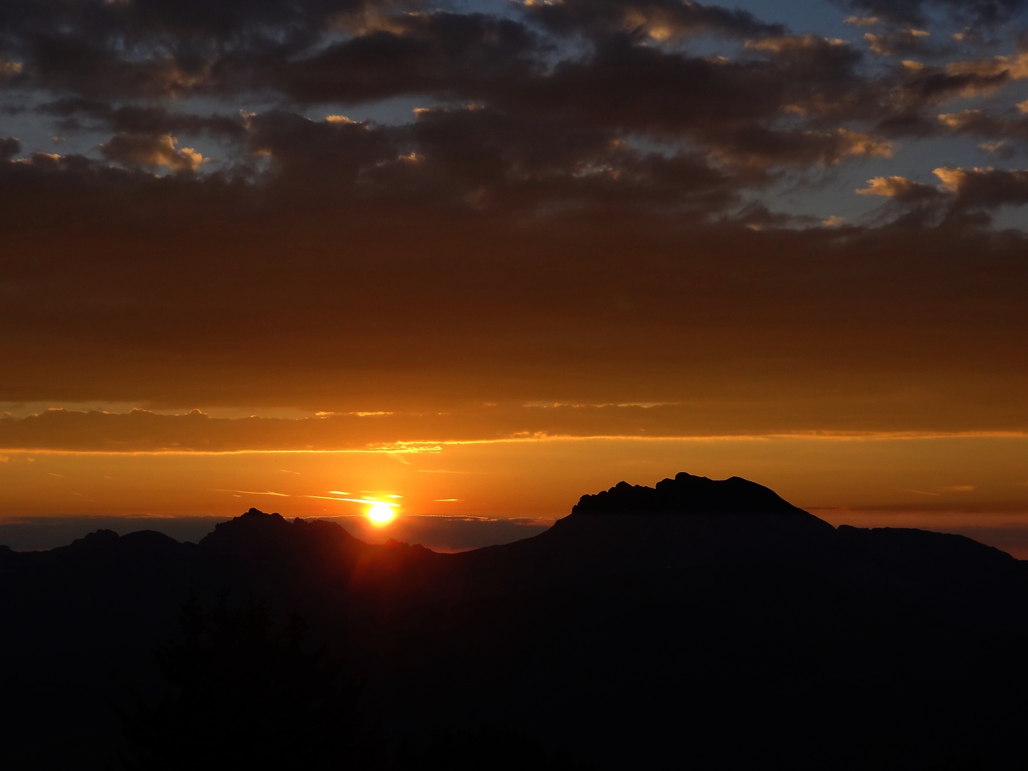 lesgets-sunset.jpg