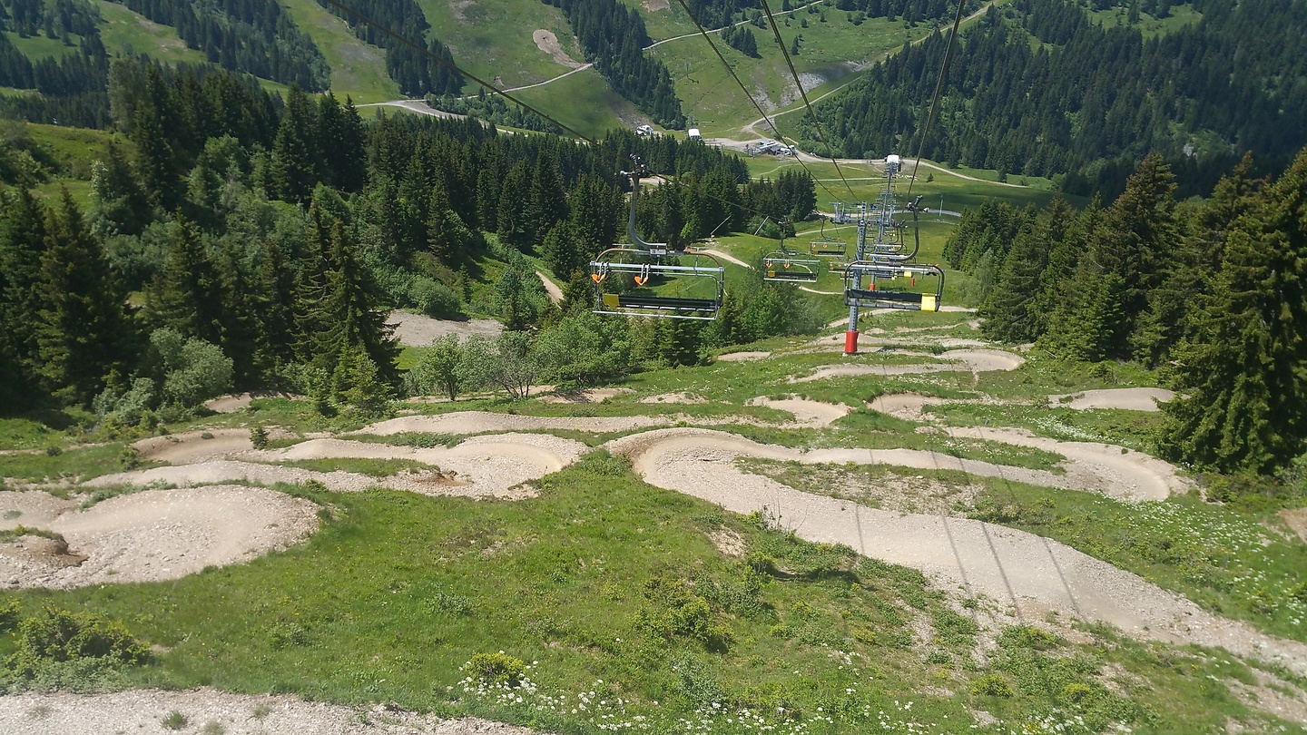 lesgets-trails.jpg